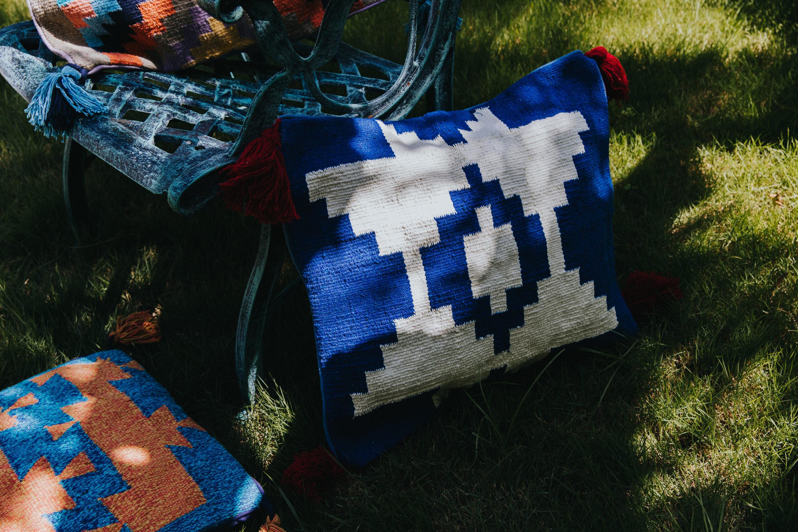 Handwoven Cushion Cover  - Pattern 1 - Image 4