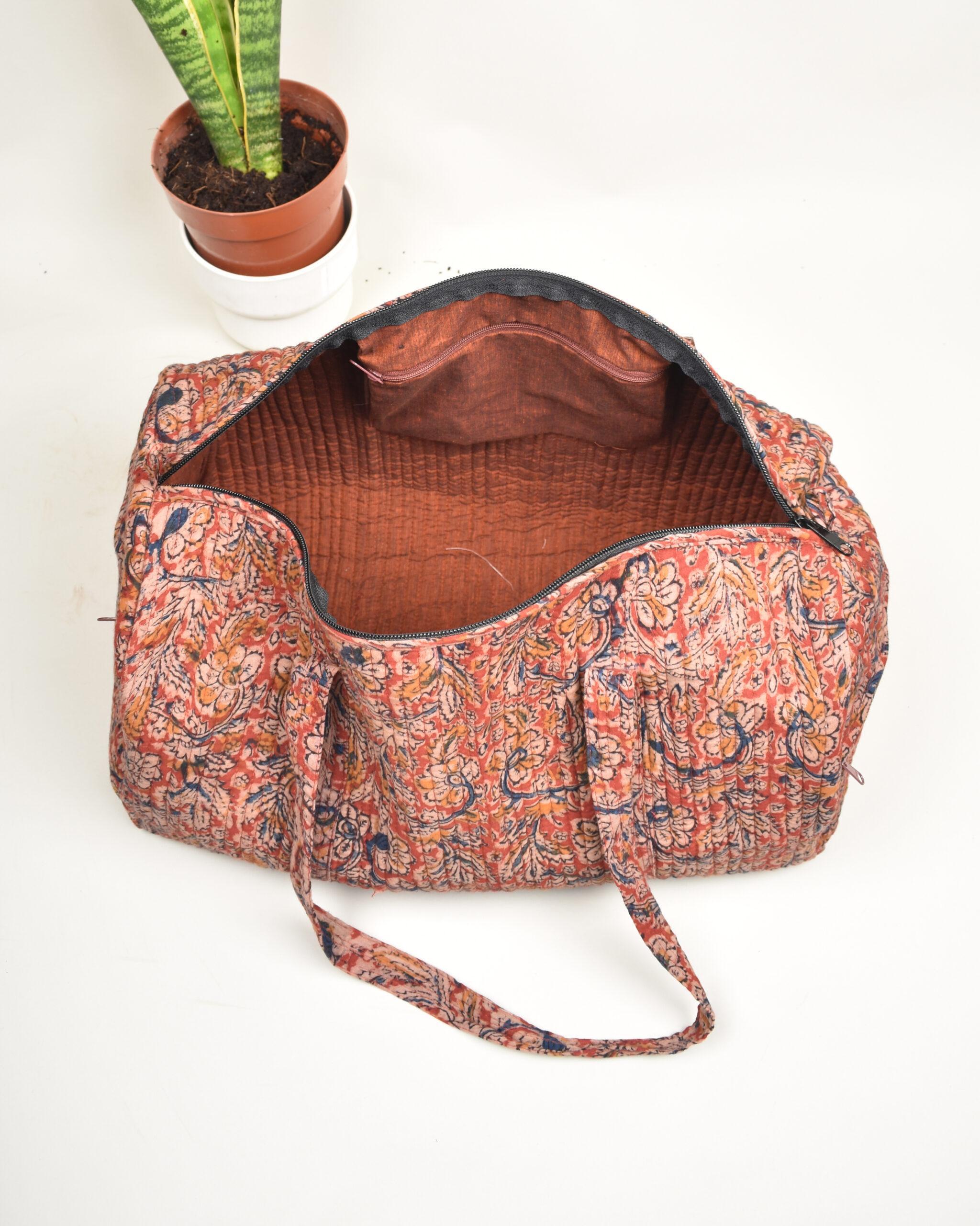 Red and Blue Flower Kalamkari Duffle Bag - Image 2