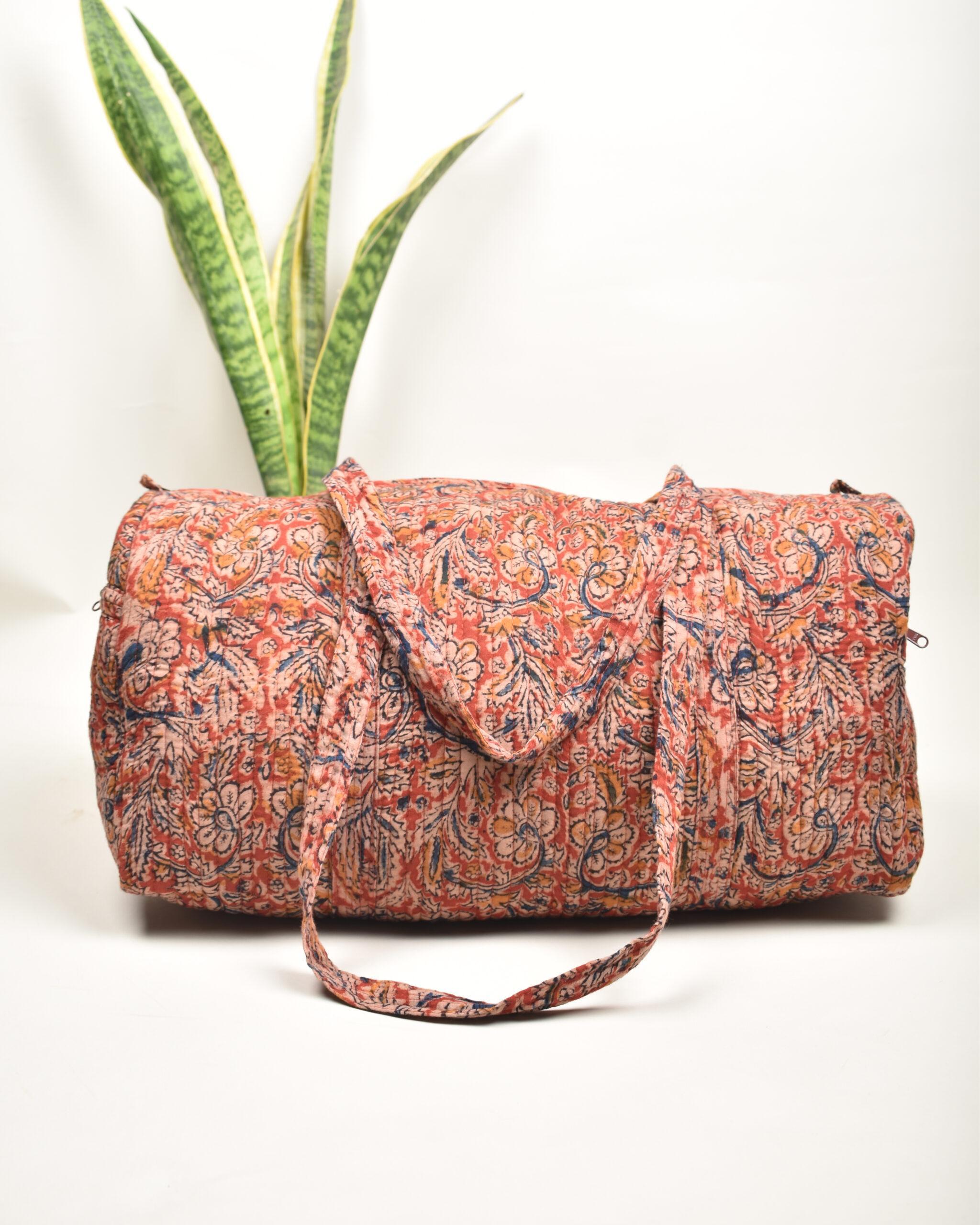 Red and Blue Flower Kalamkari Duffle Bag - Image 3